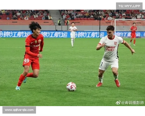 海港青训小将李新翔崭露头角，6球3助攻展现成长潜力