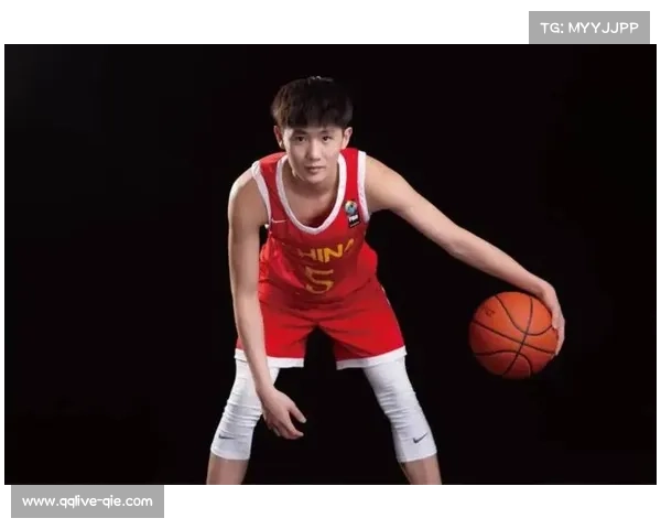 上海U18男篮主教练王勇：统一发型寓意从头开始，团结是闯入半决赛关键